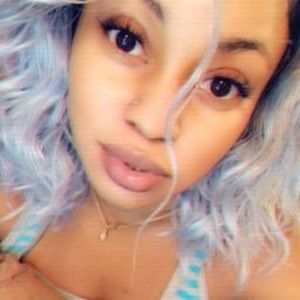 Meet your Posher, Royann